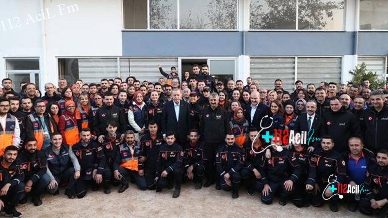 Cumhurbaşkanı Erdoğan selde görev yapan AFAD personeliyle bir araya geldi