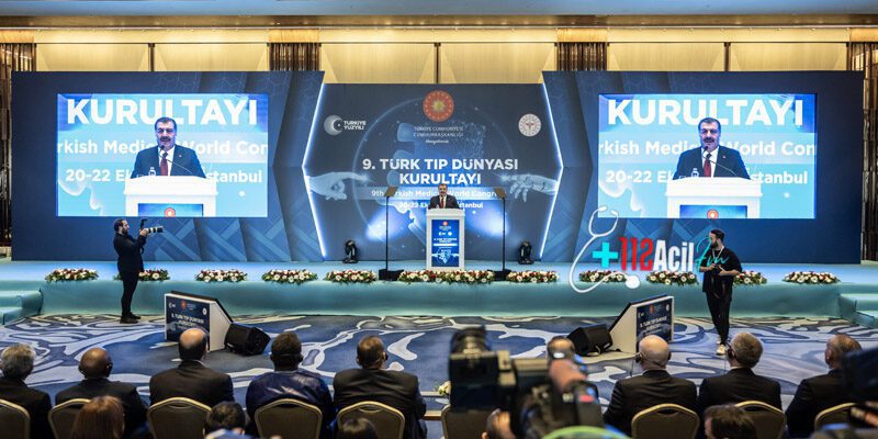 Sağlık Bakanı Koca, 9. Türk Tıp Dünyası Kurultayı'nın Açılışında Konuştu