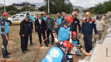 Aydın'da UMKE Personeline 'Depremde Hafif Kurtarma Eğitimi'